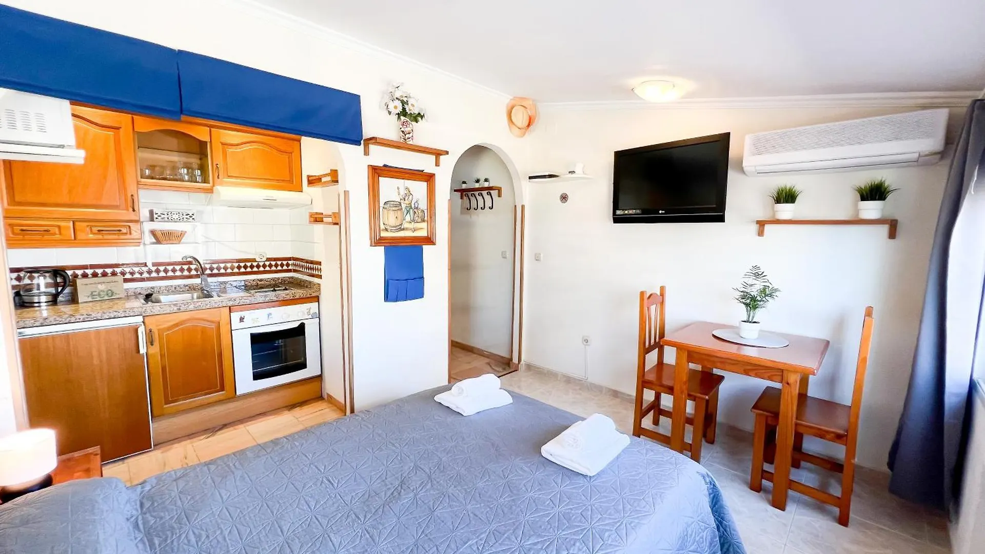 Carihuela Beach, Club San Antonio, Torremolinos Malaga