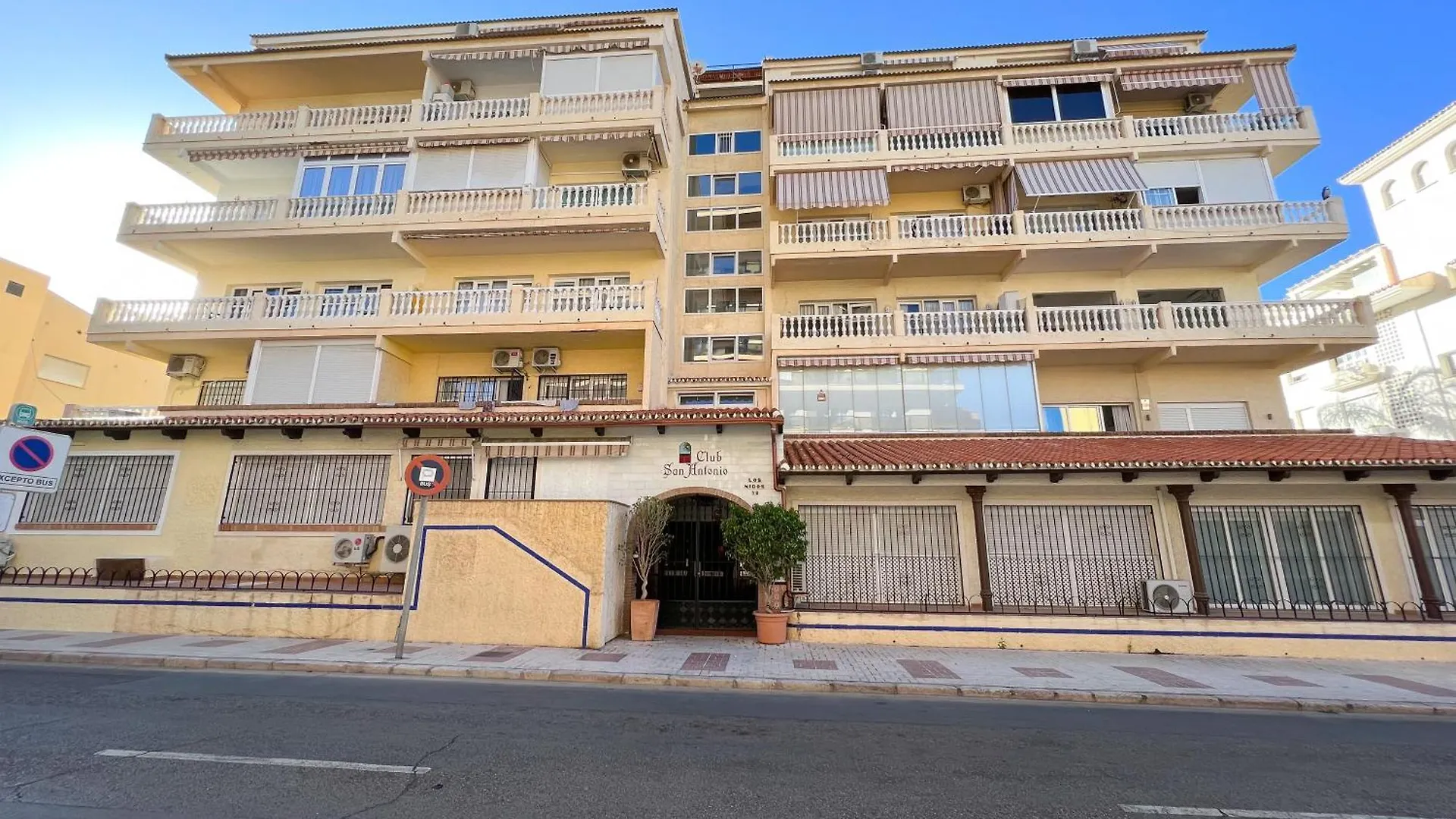 Carihuela Beach, Club San Antonio, Torremolinos Malaga 0*,