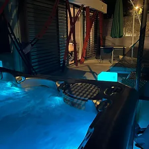 Nogalera Quintessence With Private Parking By Namaste Elite Apartamento